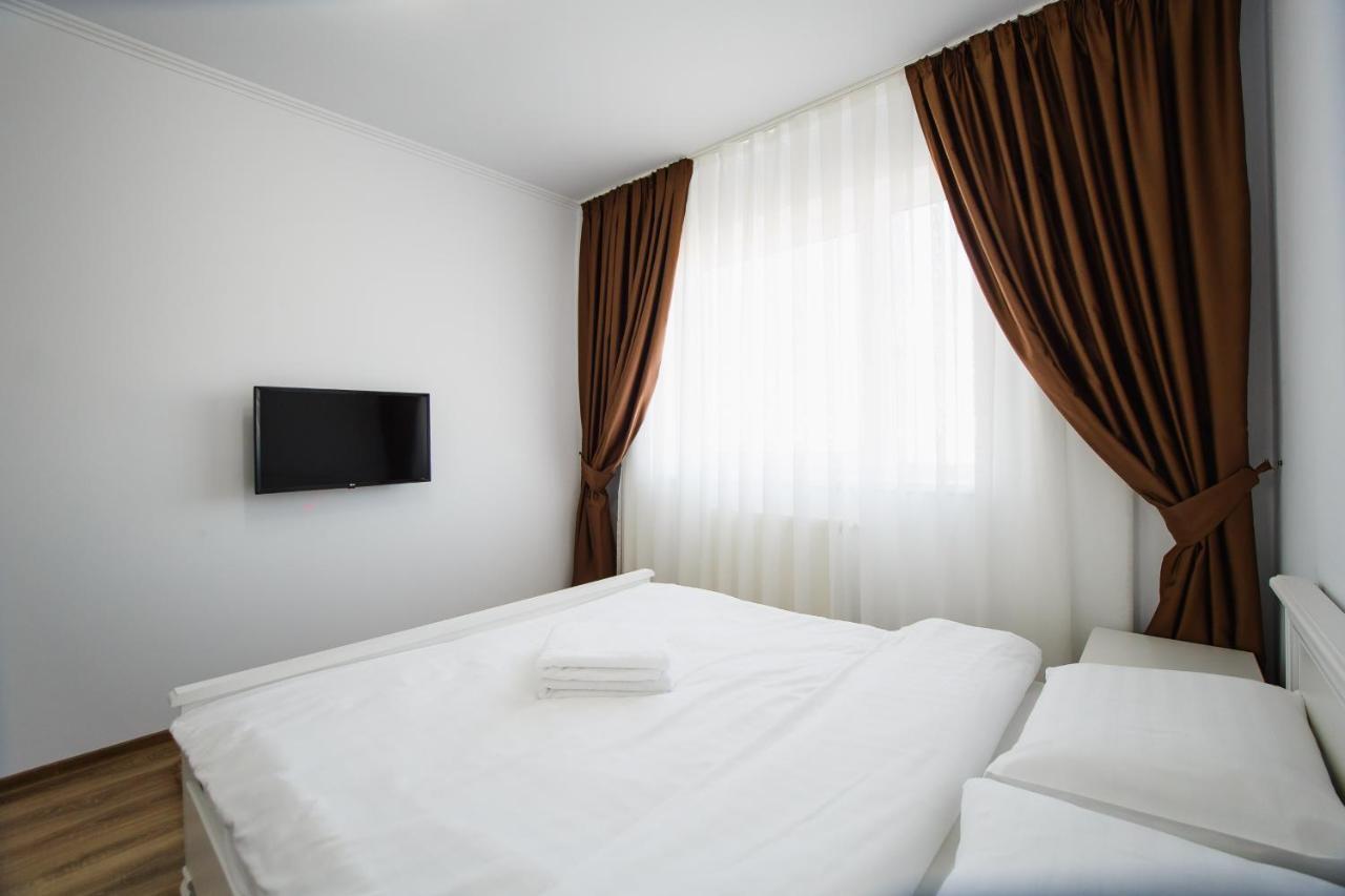 Bright & Elegant Central Apartment Орадеа Екстериор снимка